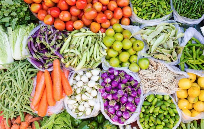 Refreshing Vegetables
green leafy vegetables to eat
seasonal vegetables
vegetables with health benefits
