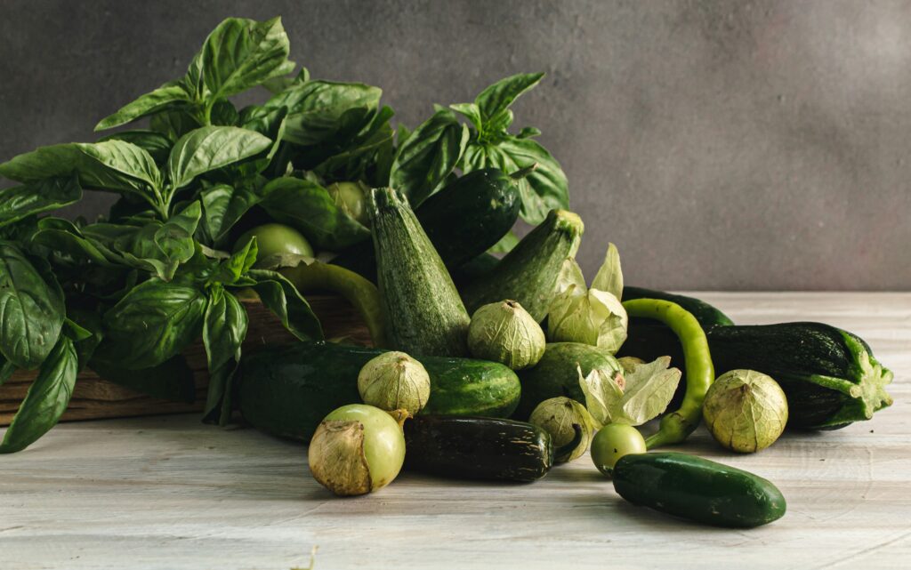 Refreshing Vegetables
green leafy vegetables to eat
seasonal vegetables
vegetables with health benefits
